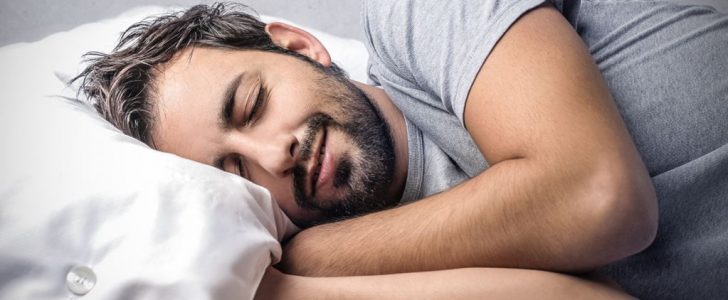 دراسة جديدة تساعدك على التعمق بالنوم خلال دقيقة فقط. مجرب